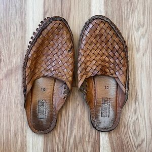 Mohinders Woven Shoes